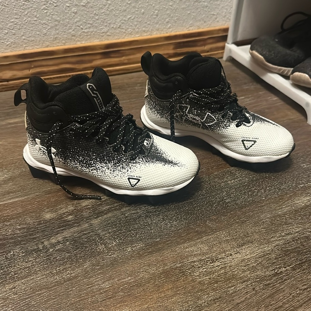 Under Armor kids cleats